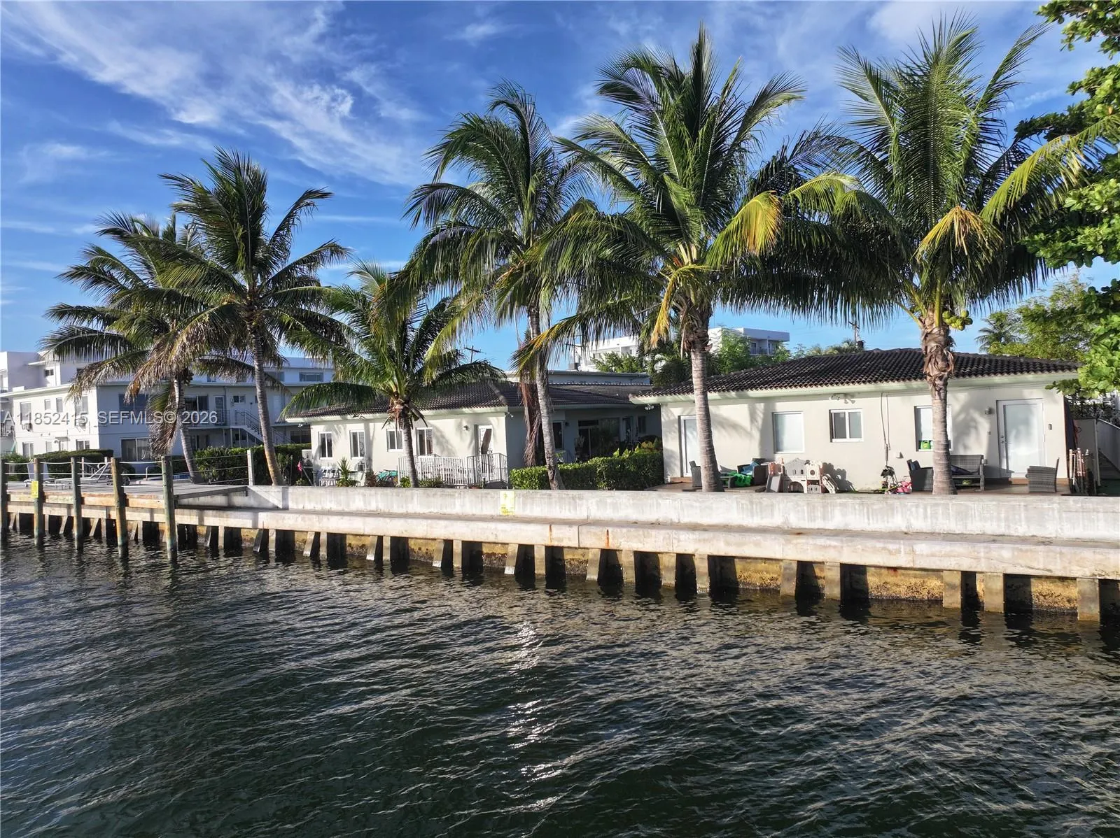 Foto de propiedad en 2200 Bay Drive 3, Miami Beach, FL 33141 Miami Beach con MLS# 