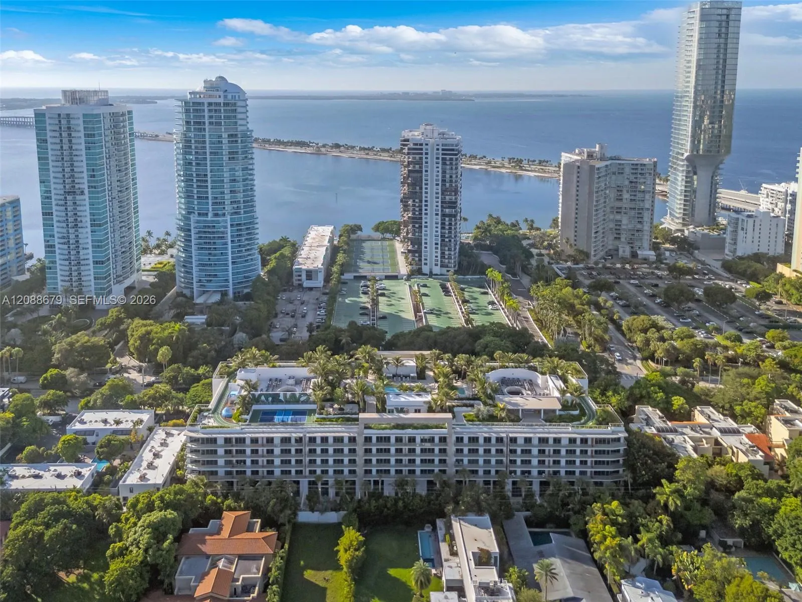 Foto de propiedad en 2200 Brickell Avenue 204, Miami, FL 33129 Miami con MLS# 