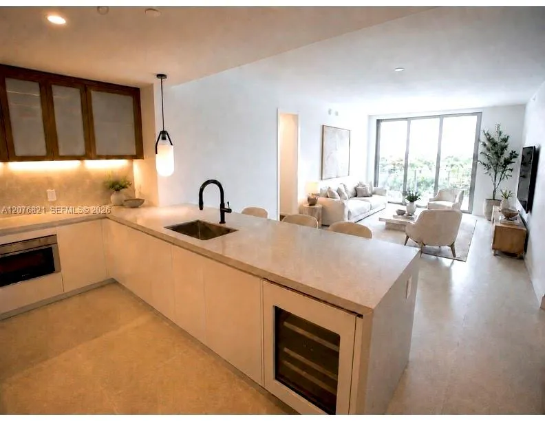 En Venta 2200 Brickell Avenue 410, Miami, FL 33129, Miami, FL 33129