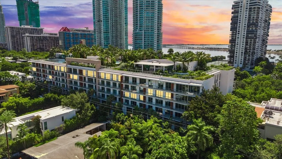En Venta 2200 Brickell Avenue 422, Miami, FL 33129, Miami, FL 33129