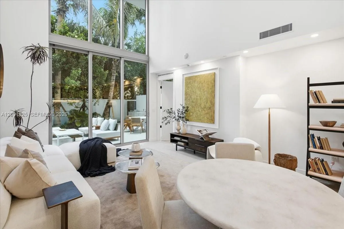 En Venta 2200 Brickell Avenue GV04, Miami, FL 33129, Miami, FL 33129