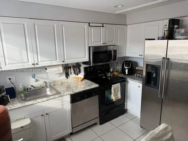 Foto de propiedad en 2200 Monroe Street 6, Hollywood, FL 33020 Hollywood con MLS# 