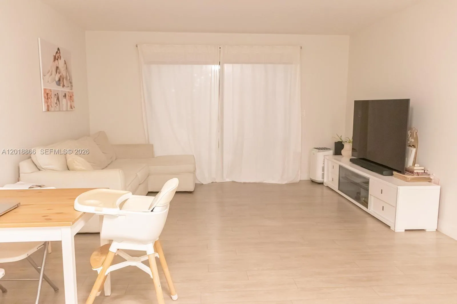 Foto de propiedad en 2200 S Cypress Bend Drive 204, Pompano Beach, FL 33069 Pompano Beach con MLS# 