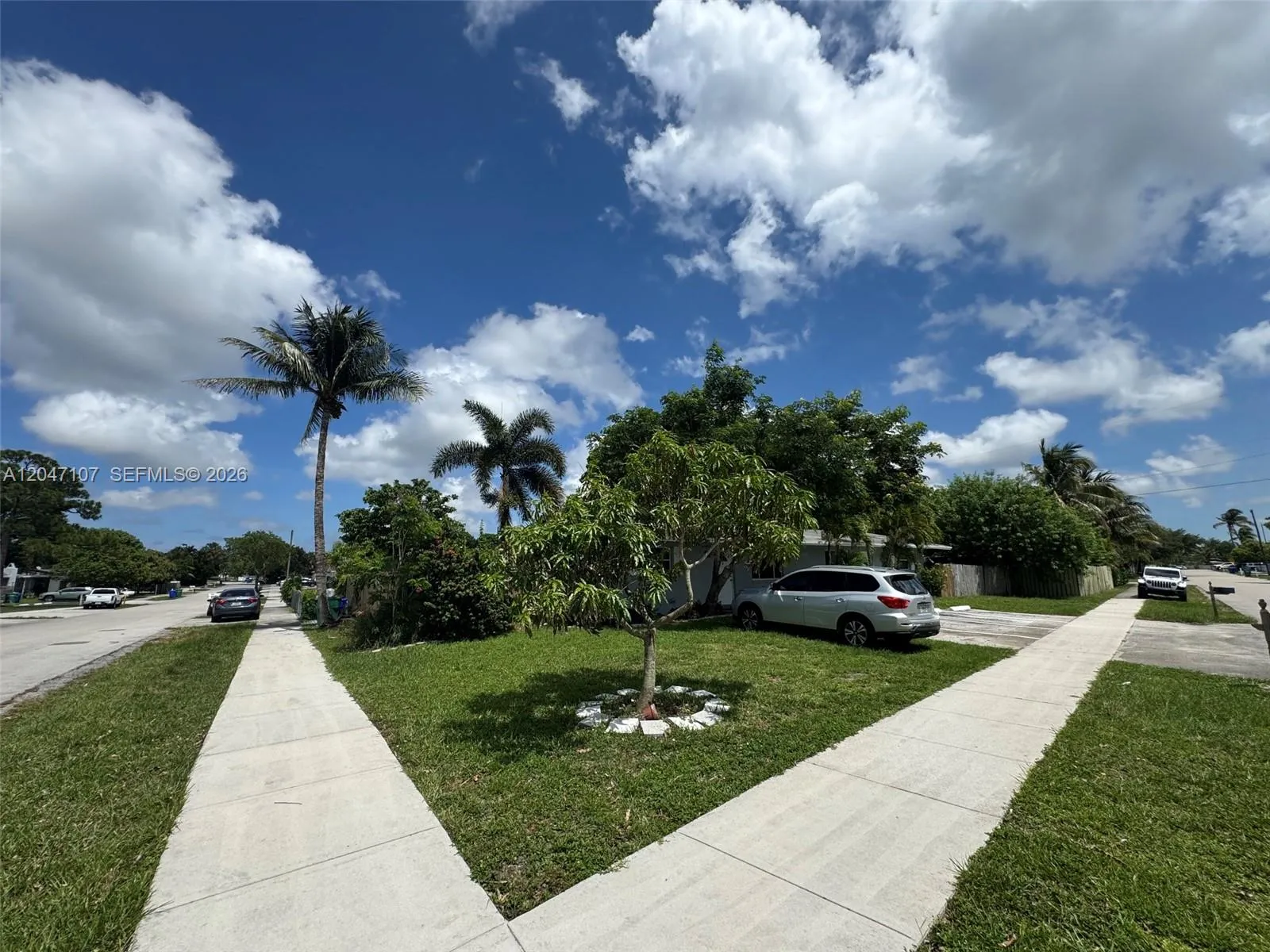 En Venta 2200 SW 42nd Avenue, Fort Lauderdale, FL 33317, Fort Lauderdale, FL 33317