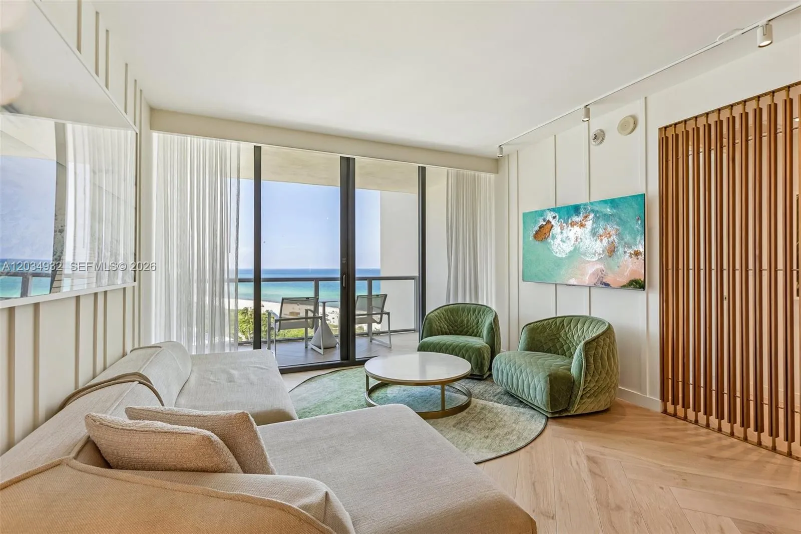 Foto de propiedad en 2201 Collins Avenue 1019, Miami Beach, FL 33139 Miami Beach con MLS# 