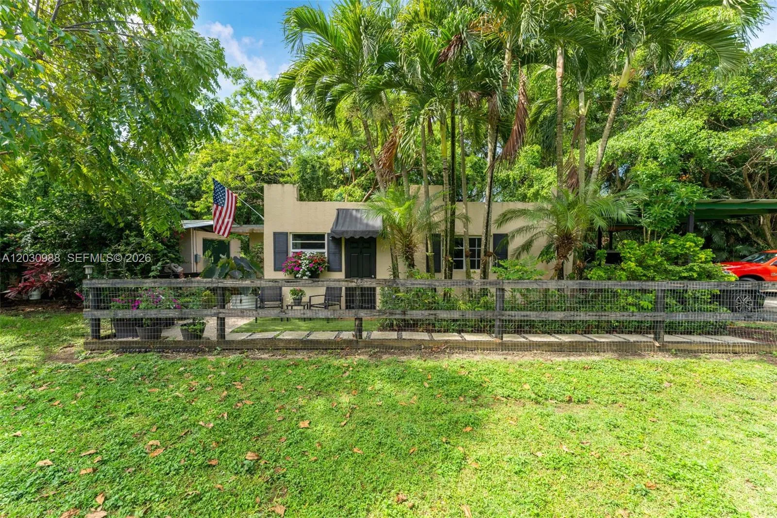 Foto de propiedad en 22065 SW 167th Avenue A, Miami, FL 33170 Miami con MLS# 