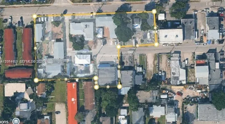 Foto de propiedad en 2210 Pierce Street, Hollywood, FL 33020 Hollywood con MLS# 