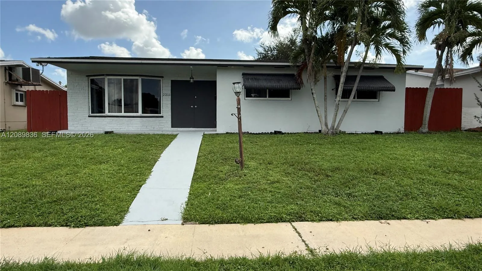 En Venta 2211 N 54th Avenue, Hollywood, FL 33021, Hollywood, FL 33021