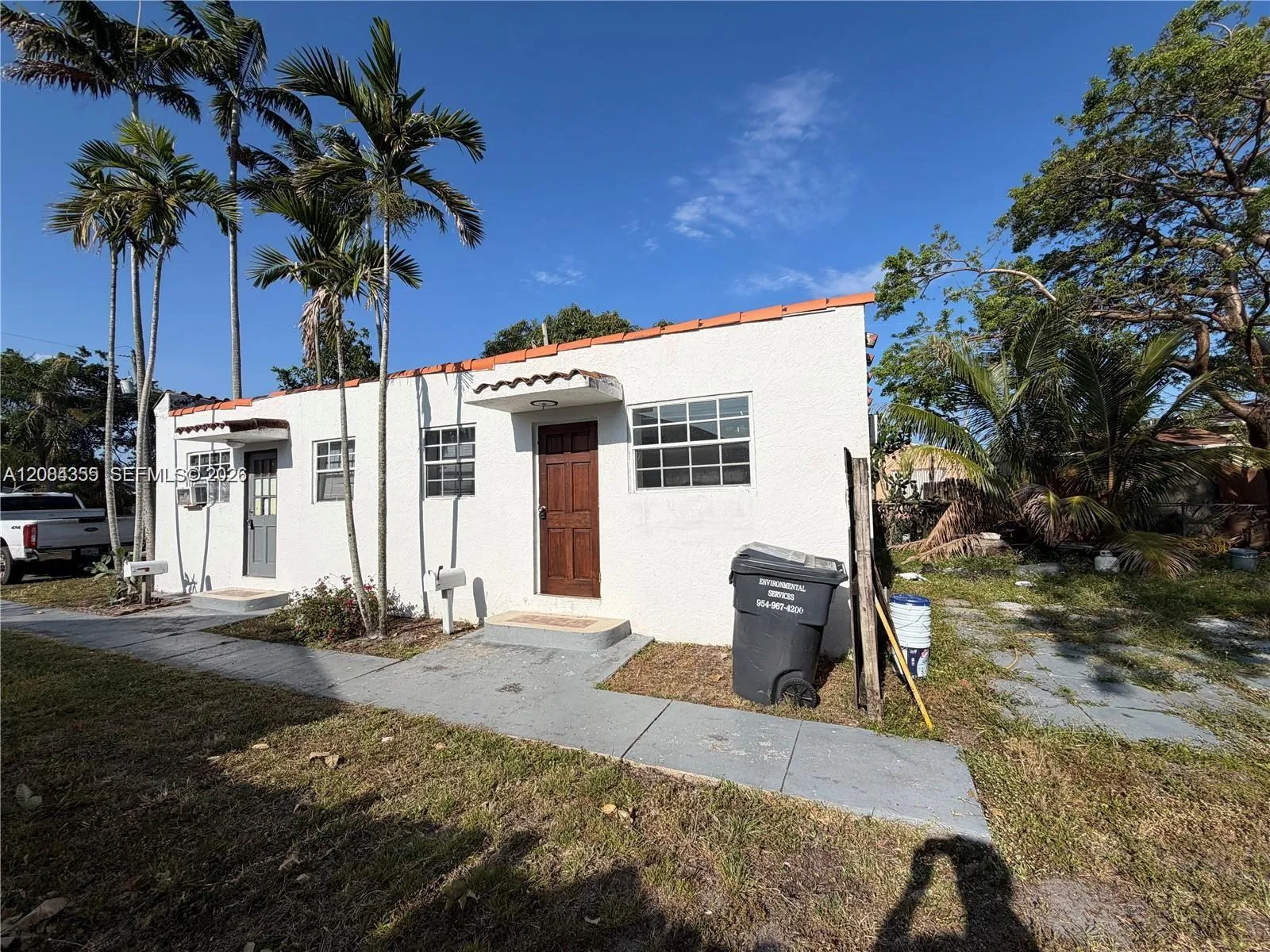 Foto de propiedad en 2212 Grant Street 2, Hollywood, FL 33020 Hollywood con MLS# 