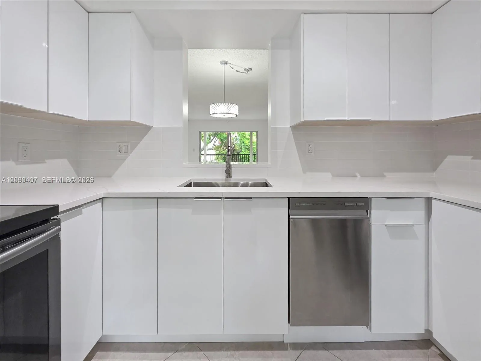 En Renta 2212 S Cypress Bend Drive 301, Pompano Beach, FL 33069, Pompano Beach, FL 33069