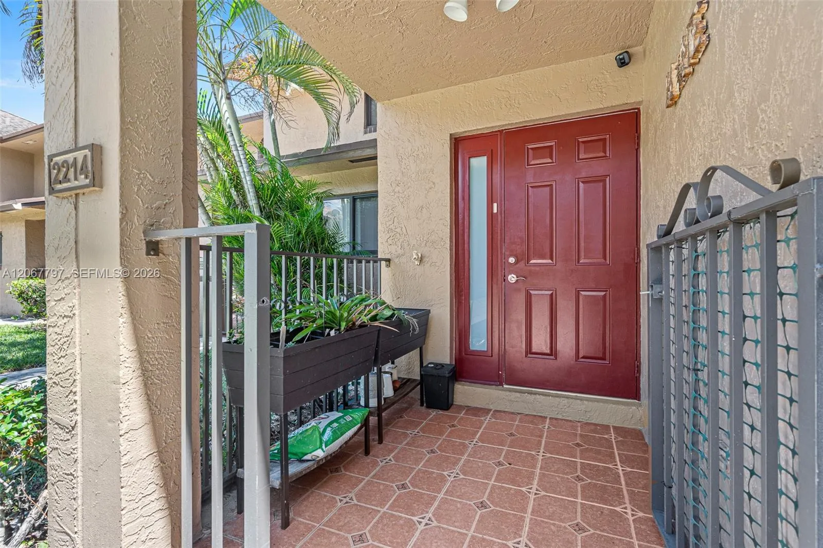 Foto de propiedad en 2214 NW 39th Avenue, Coconut Creek, FL 33066 Coconut Creek con MLS# 