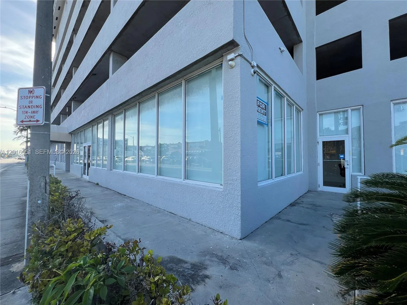 En Renta 2217 NW 7th Street 2, Miami, FL 33125, Miami, FL 33125