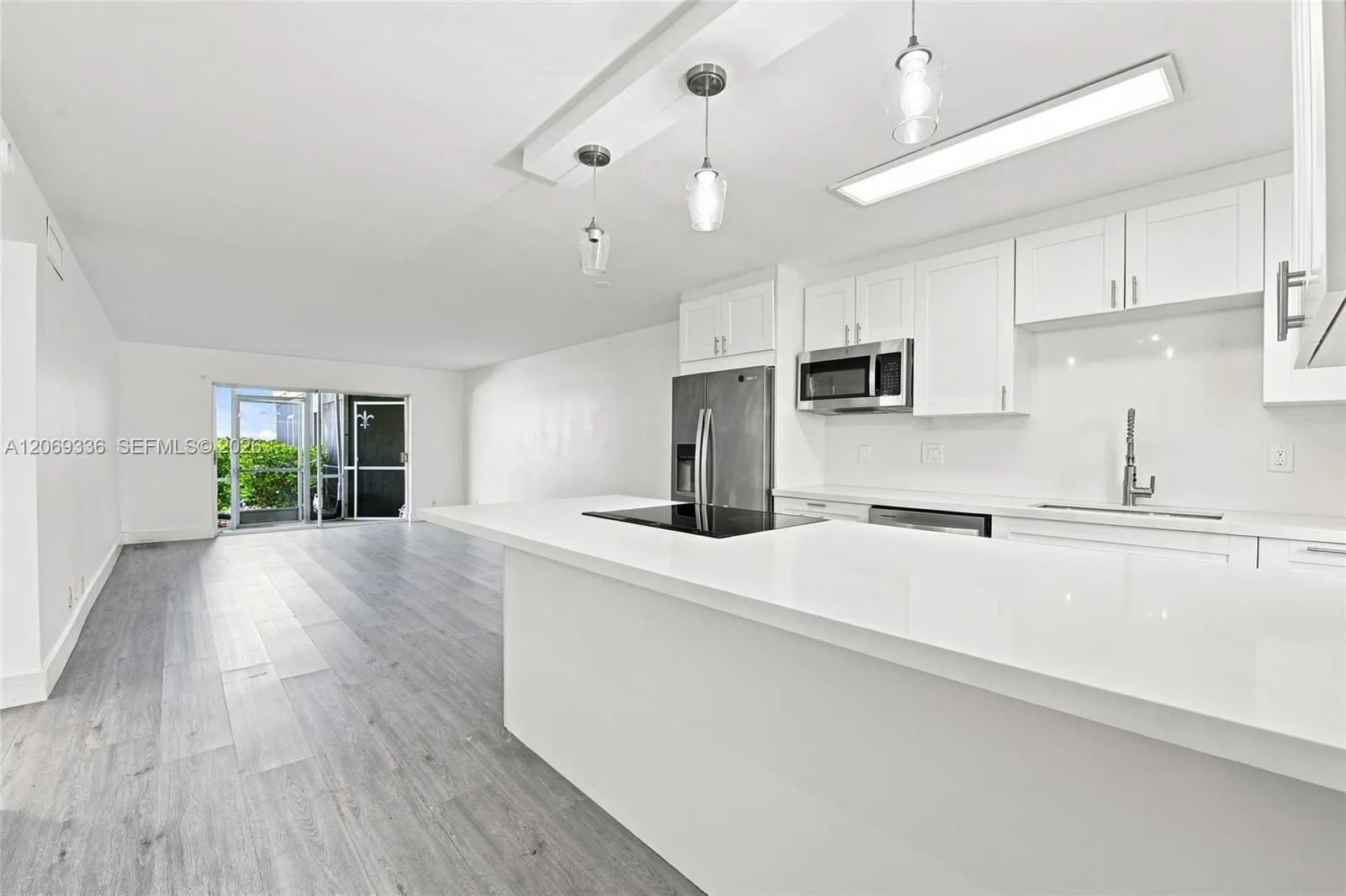 Foto de propiedad en 222 N Federal Highway 115, Deerfield Beach, FL 33441 Deerfield Beach con MLS# 