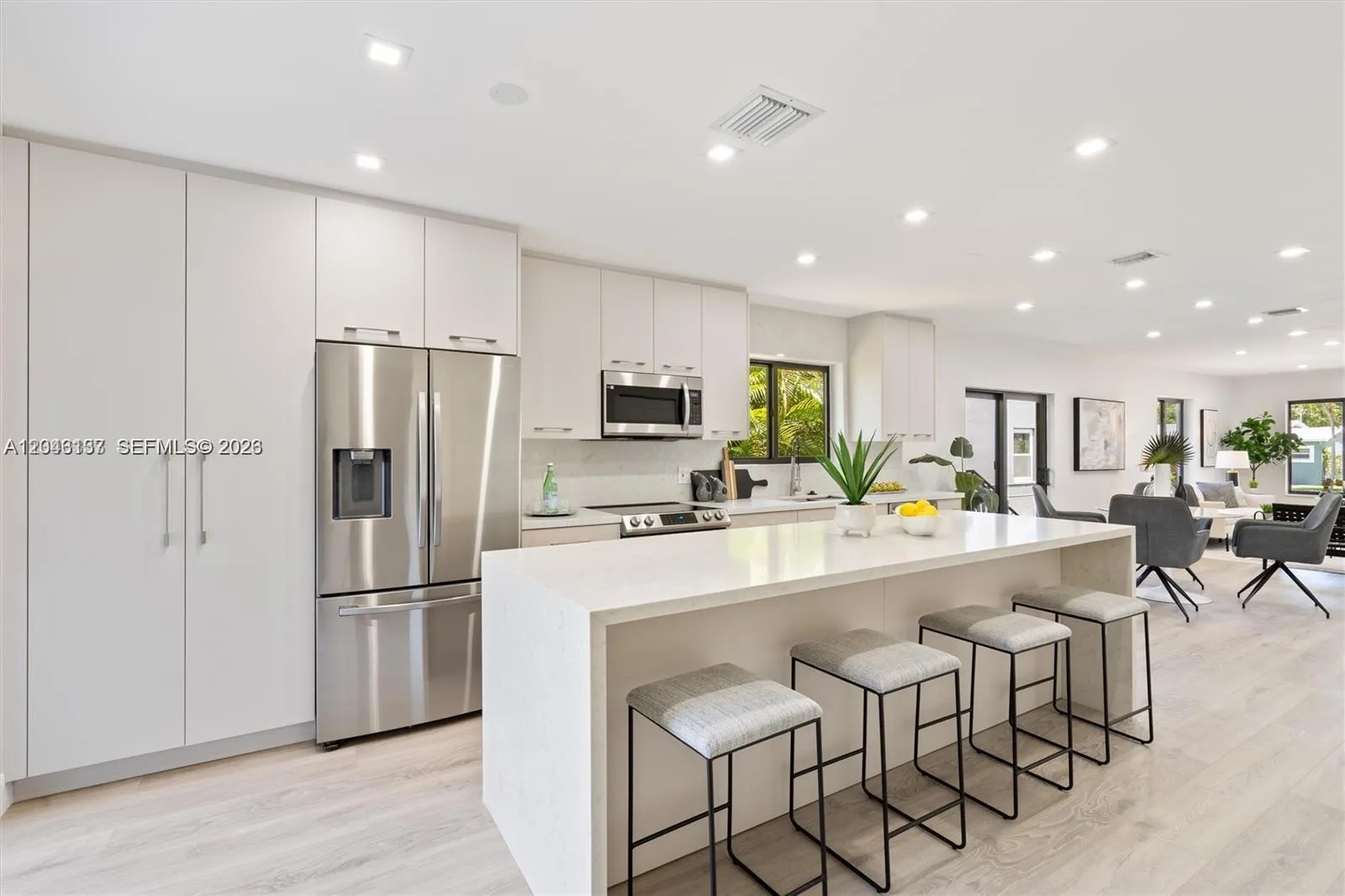 Foto de propiedad en 222 SW 3rd Terrace, Dania Beach, FL 33004 Dania Beach con MLS# 