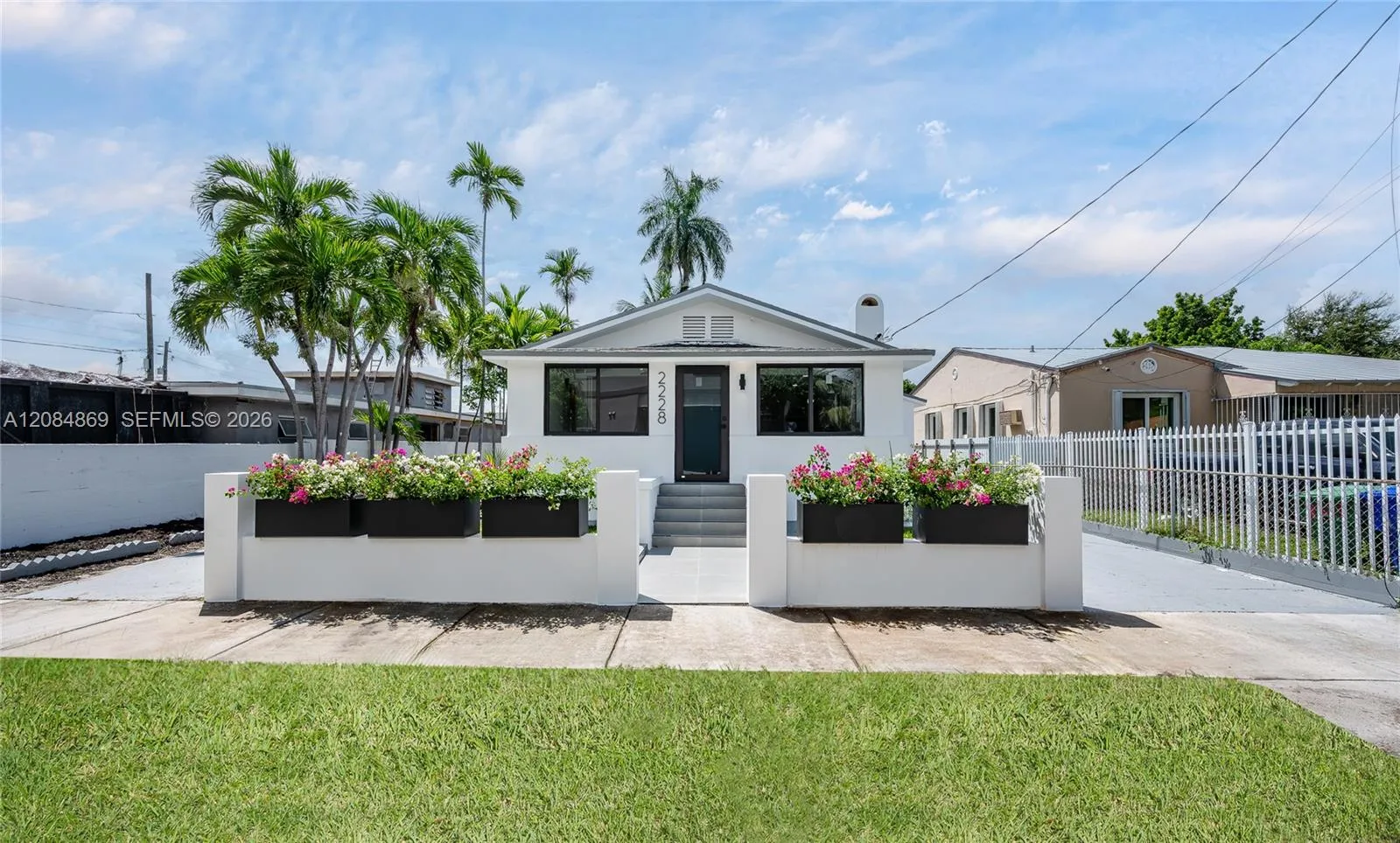 En Venta 2228 SW 2nd Street, Miami, FL 33135, Miami, FL 33135