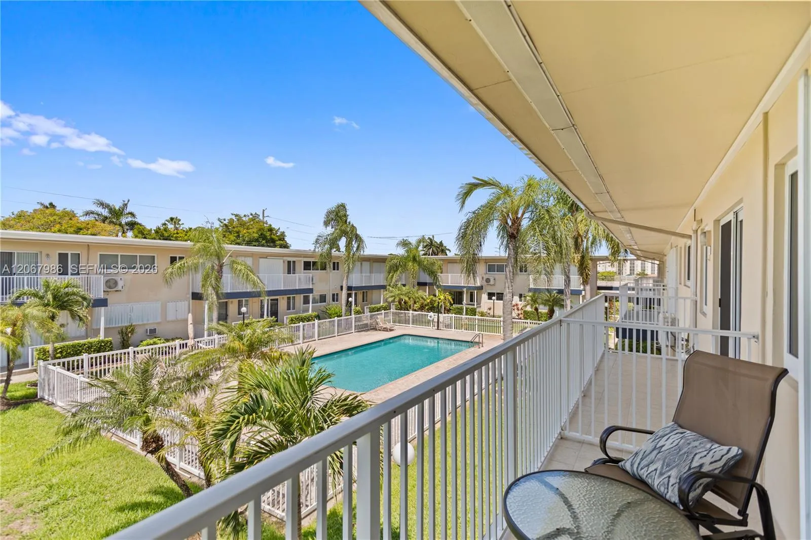 Foto de propiedad en 223 S Federal Highway 60, Dania Beach, FL 33004 Dania Beach con MLS# 
