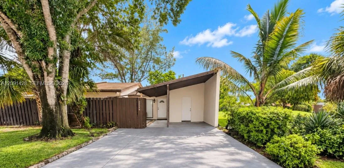 Foto de propiedad en 22344 Palomita Drive 22344, Boca Raton, FL 33428 Boca Raton con MLS# 