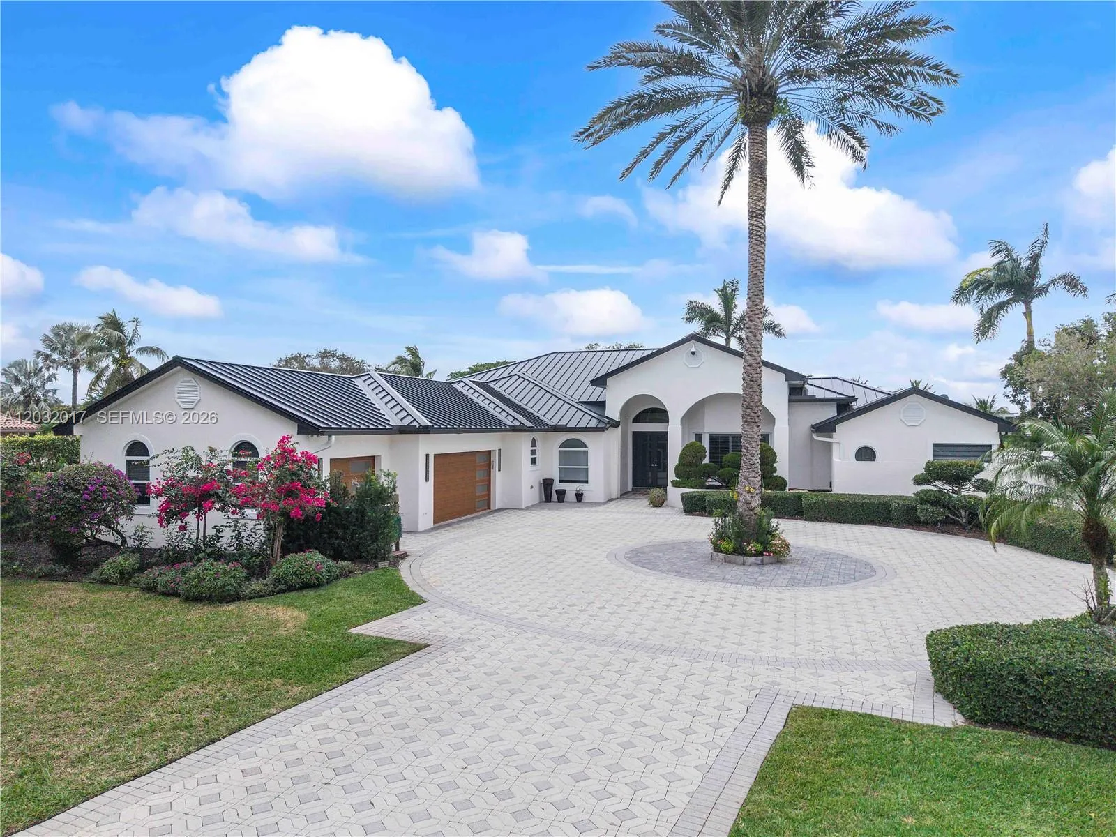 Foto de propiedad en 2235 SW 105th Terrace, Davie, FL 33324 Davie con MLS# 