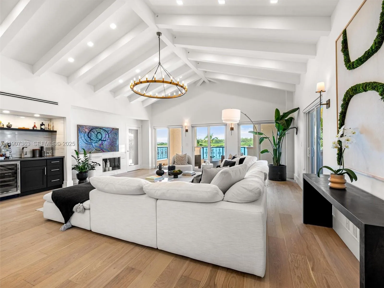 Foto de propiedad en 2236 Fisher Island Drive 3306, Miami Beach, FL 33109 Miami Beach con MLS# 