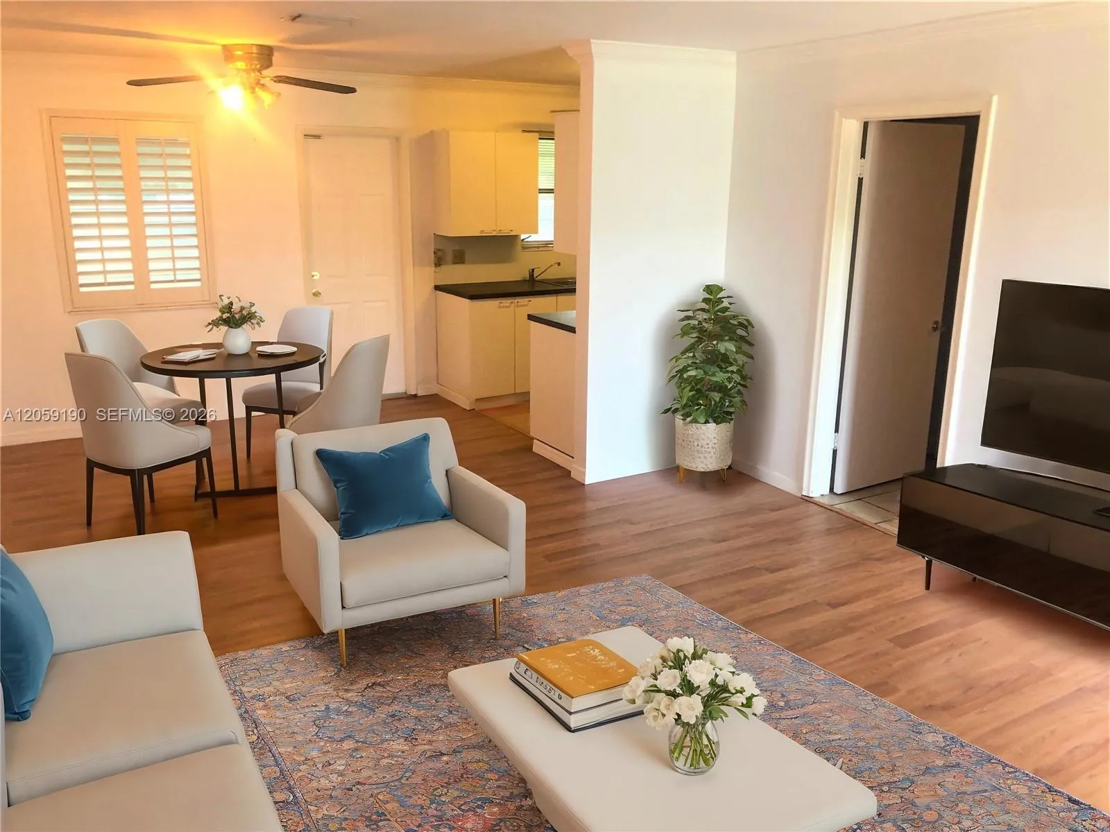 Foto de propiedad en 2236 Jackson Street 8, Hollywood, FL 33020 Hollywood con MLS# 