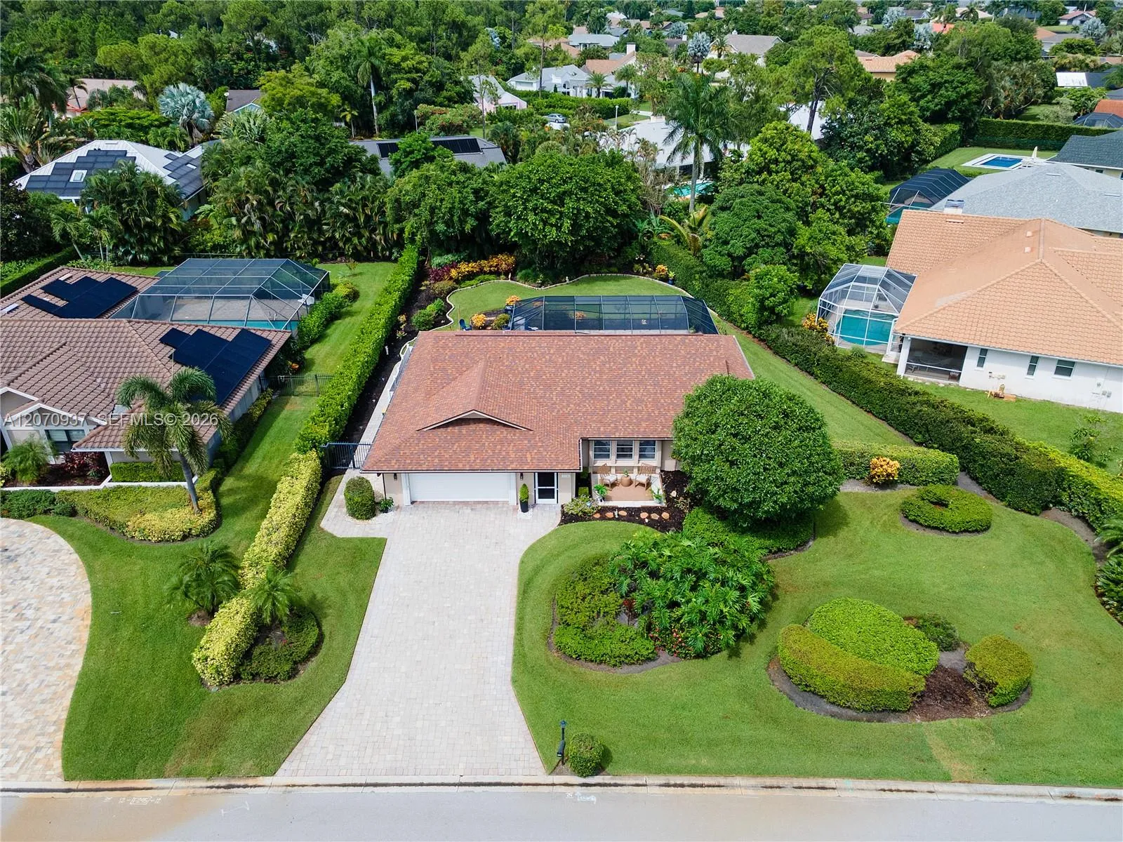 Foto de propiedad en 2236 Queens Boulevard, Naples, FL 34112 Naples con MLS# 