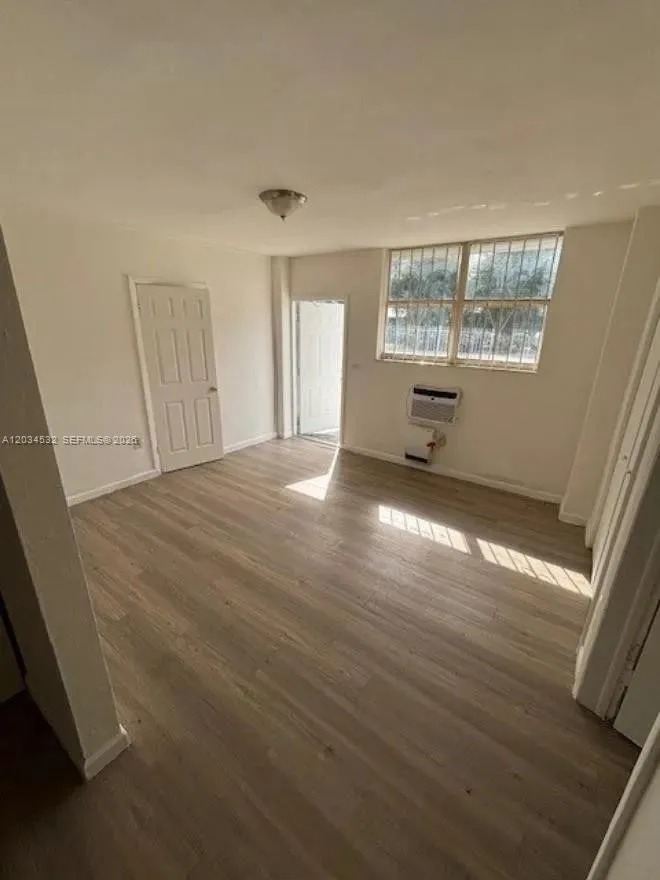 En Renta 2239 NW 87th Street 1, Miami, FL 33147, Miami, FL 33147