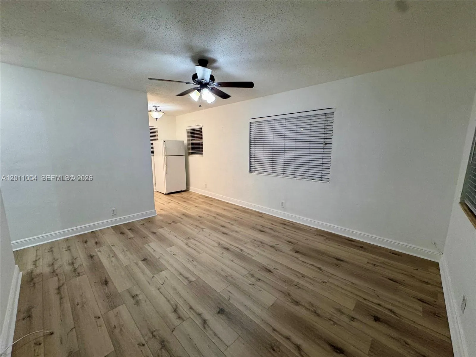 Foto de propiedad en 2240 NE 171st Street 11, North Miami Beach, FL 33160 North Miami Beach con MLS# 