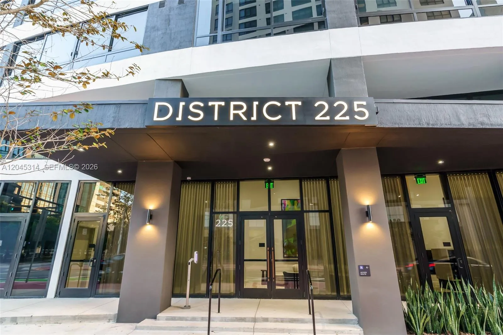 En Venta 225 N Miami Avenue 1102, Miami, FL 33128, Miami, FL 33128