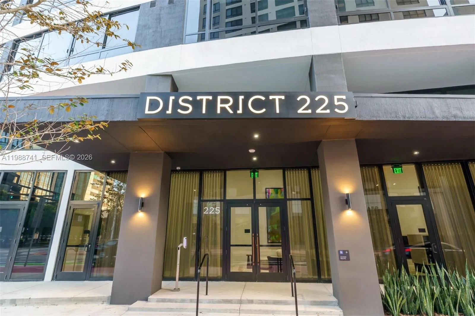 Foto de propiedad en 225 N Miami Avenue 1709, Miami, FL 33131 Miami con MLS# 