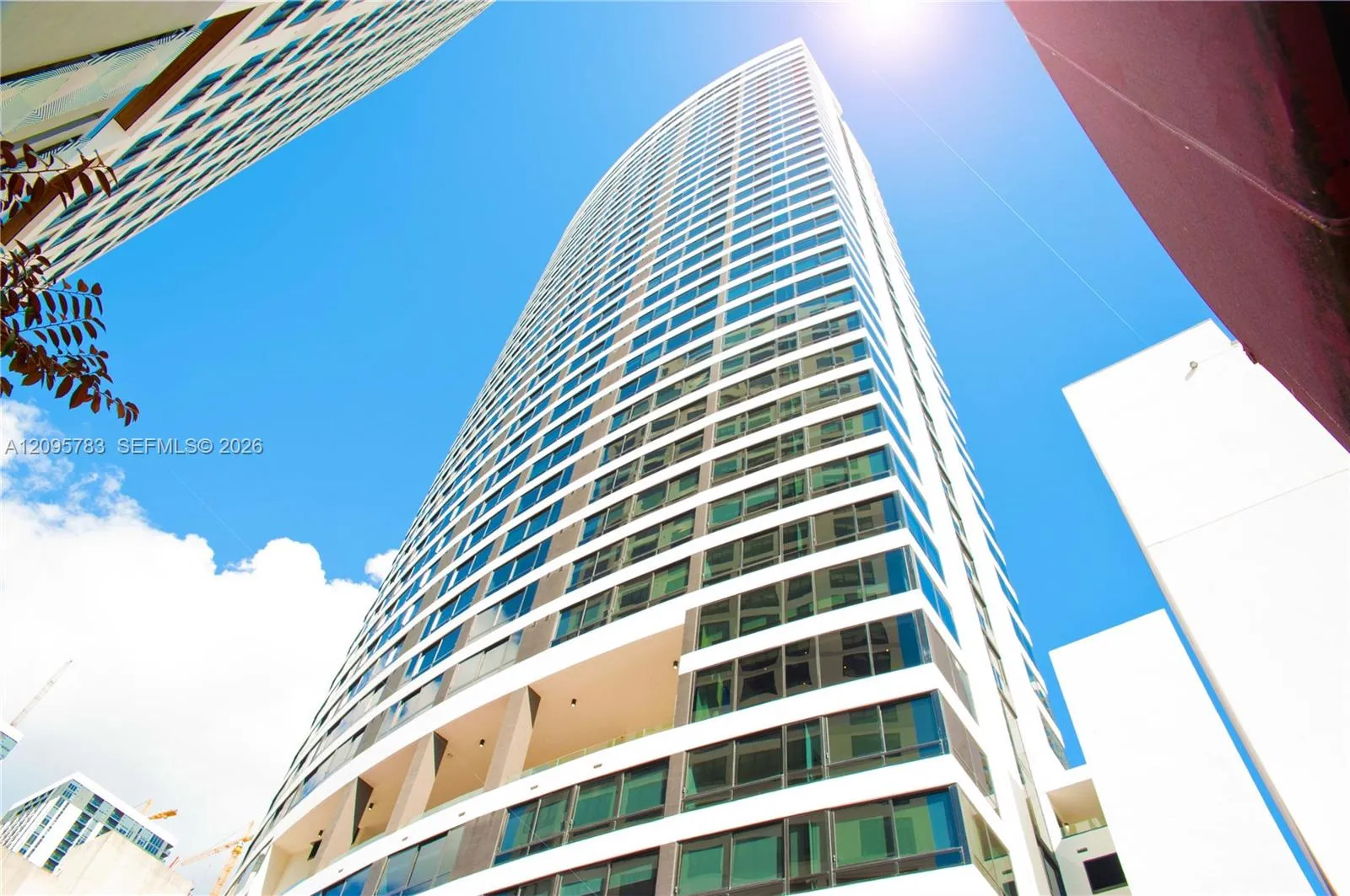 En Venta 225 N Miami Avenue 2306, Miami, FL 33128, Miami, FL 33128