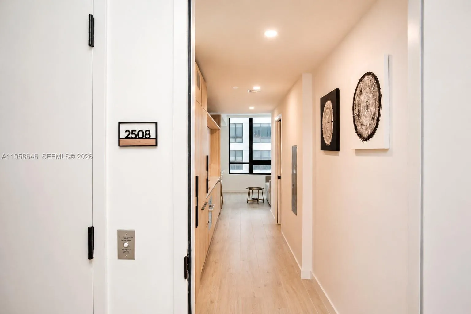 Foto de propiedad en 225 N Miami Avenue 2508, Miami, FL 33128 Miami con MLS# 