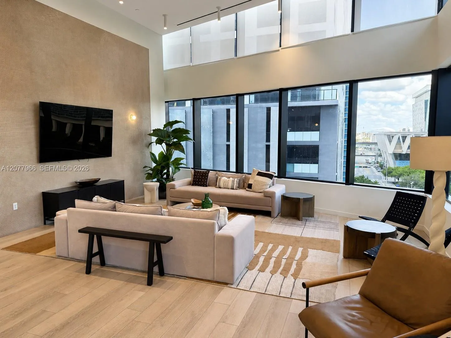 Foto de propiedad en 225 N Miami Avenue 2810, Miami, FL 33128 Miami con MLS# 