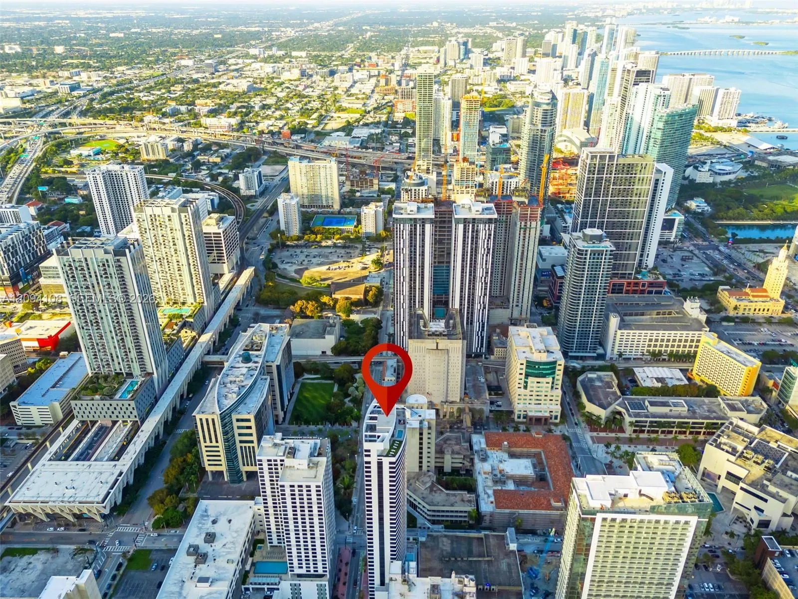 En Venta 225 N Miami Avenue 504, Miami, FL 33128, Miami, FL 33128