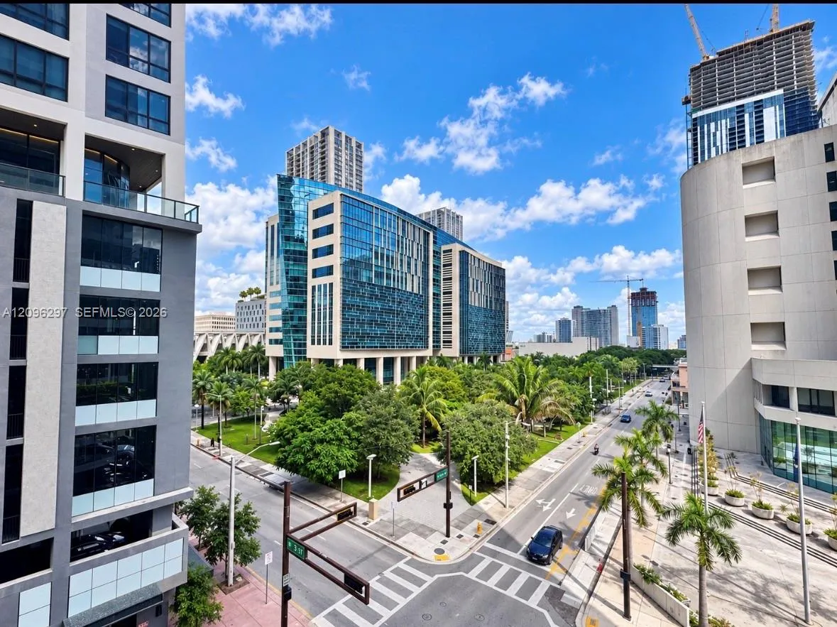 En Renta 225 N Miami Avenue 504, Miami, FL 33128, Miami, FL 33128