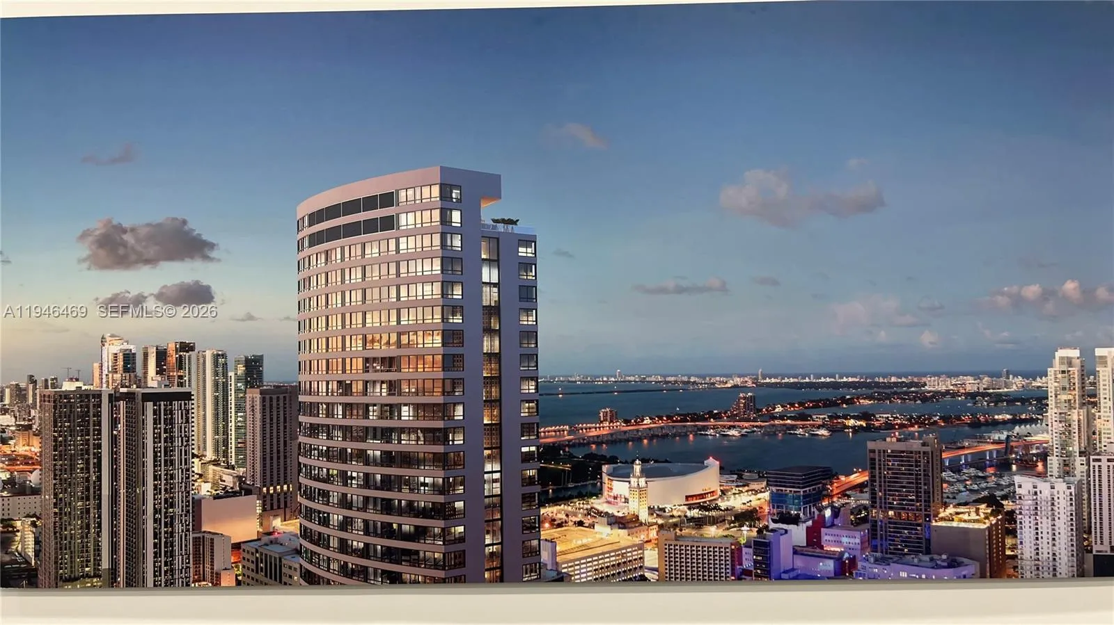Foto de propiedad en 225 N Miami Avenue 905, Miami, FL 33128 Miami con MLS#