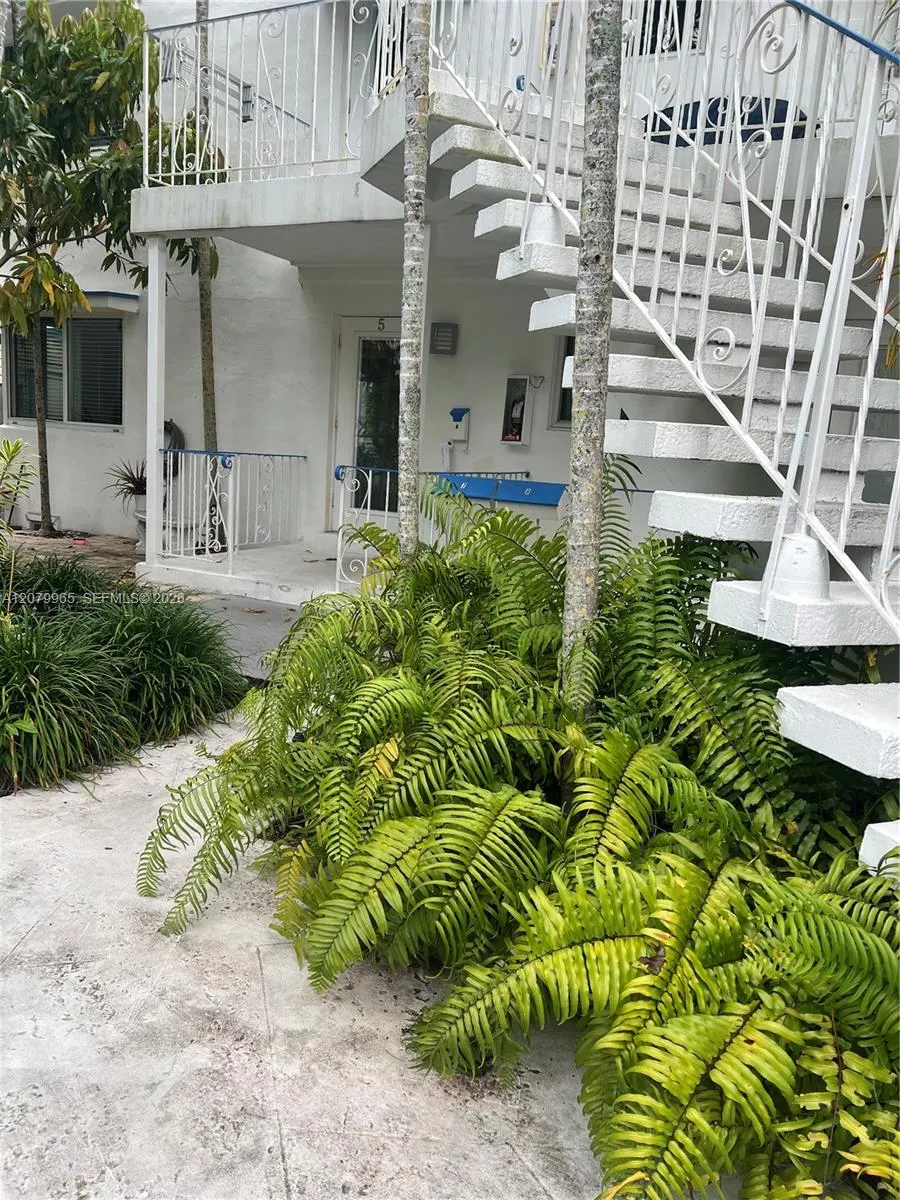 Foto de propiedad en 225 SE 16th Avenue 5, Fort Lauderdale, FL 33301 Fort Lauderdale con MLS# 