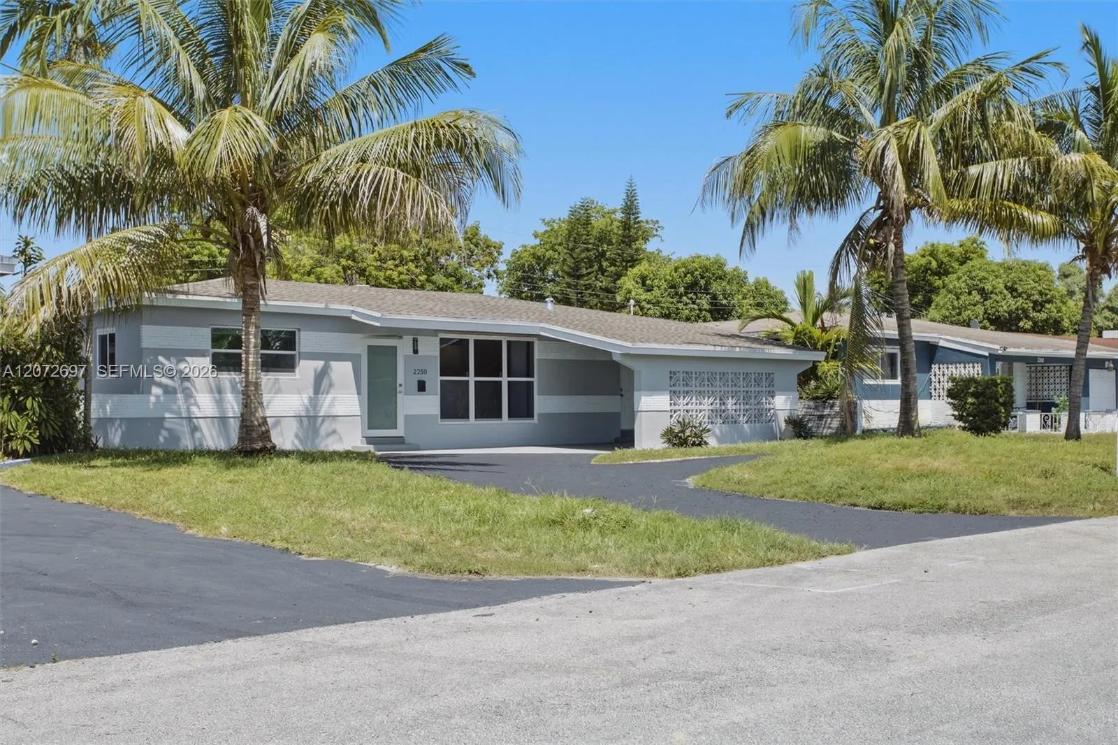 Foto de propiedad en 2250 Gulfstream Drive, Miramar, FL 33023 Miramar con MLS# 