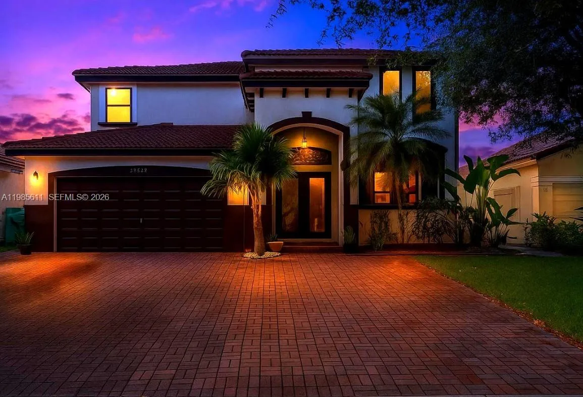 Foto de propiedad en 22542 SW 103rd Court, Cutler Bay, FL 33190 Cutler Bay con MLS# 