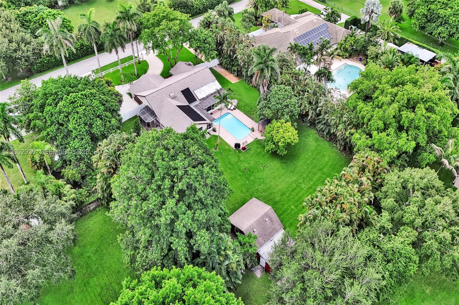 Foto de propiedad en 2255 SW 145th Avenue, Davie, FL 33325 Davie con MLS# 