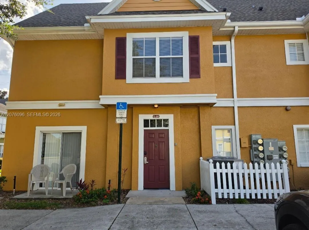 Foto de propiedad en 2260 San Vital Drive 108, FL 34741  con MLS# 