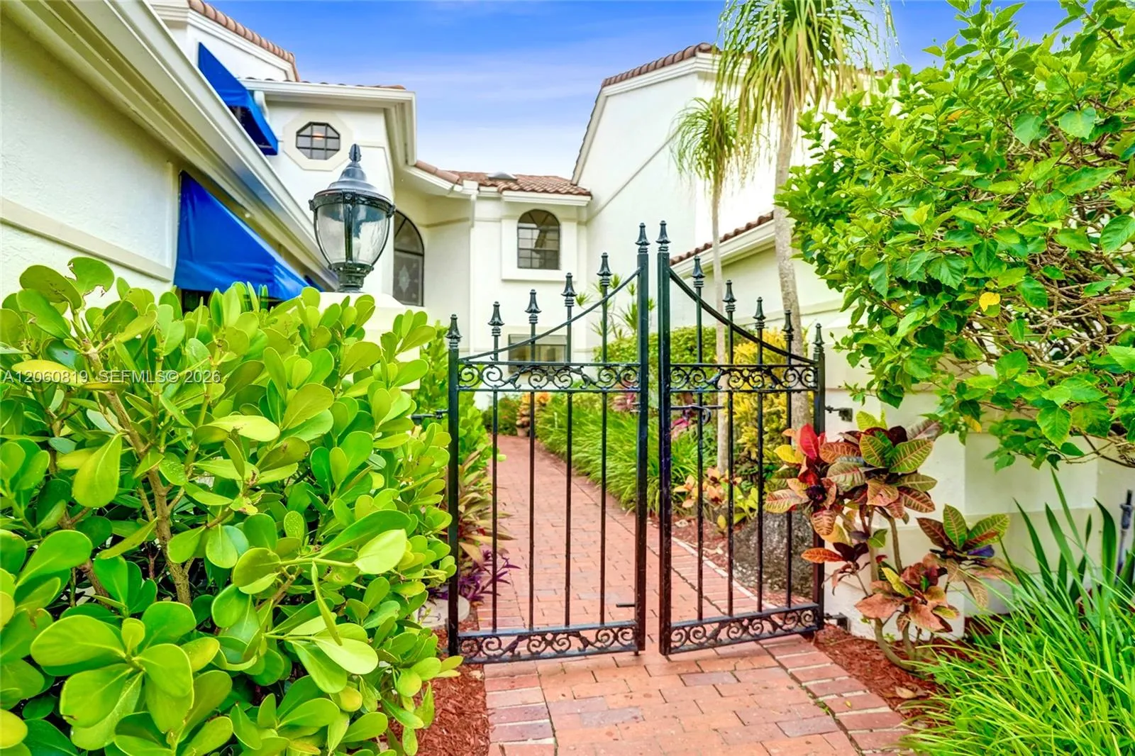 Foto de propiedad en 22688 Caravelle Circle 22688, Boca Raton, FL 33433 Boca Raton con MLS# 