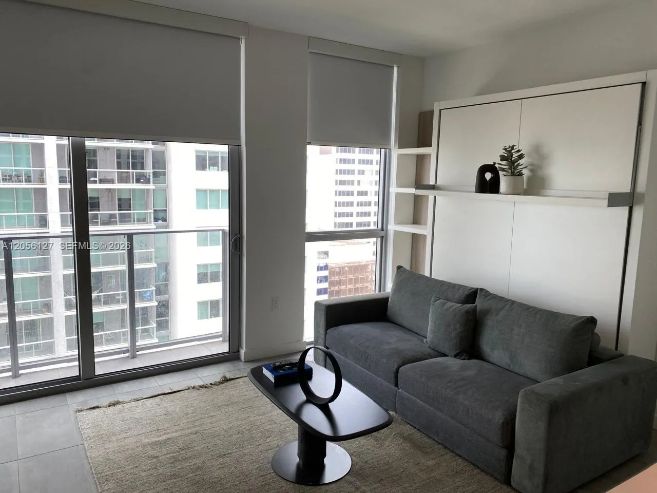 Foto de propiedad en 227 NE 2nd Street 1910, Miami, FL 33132 Miami con MLS# 