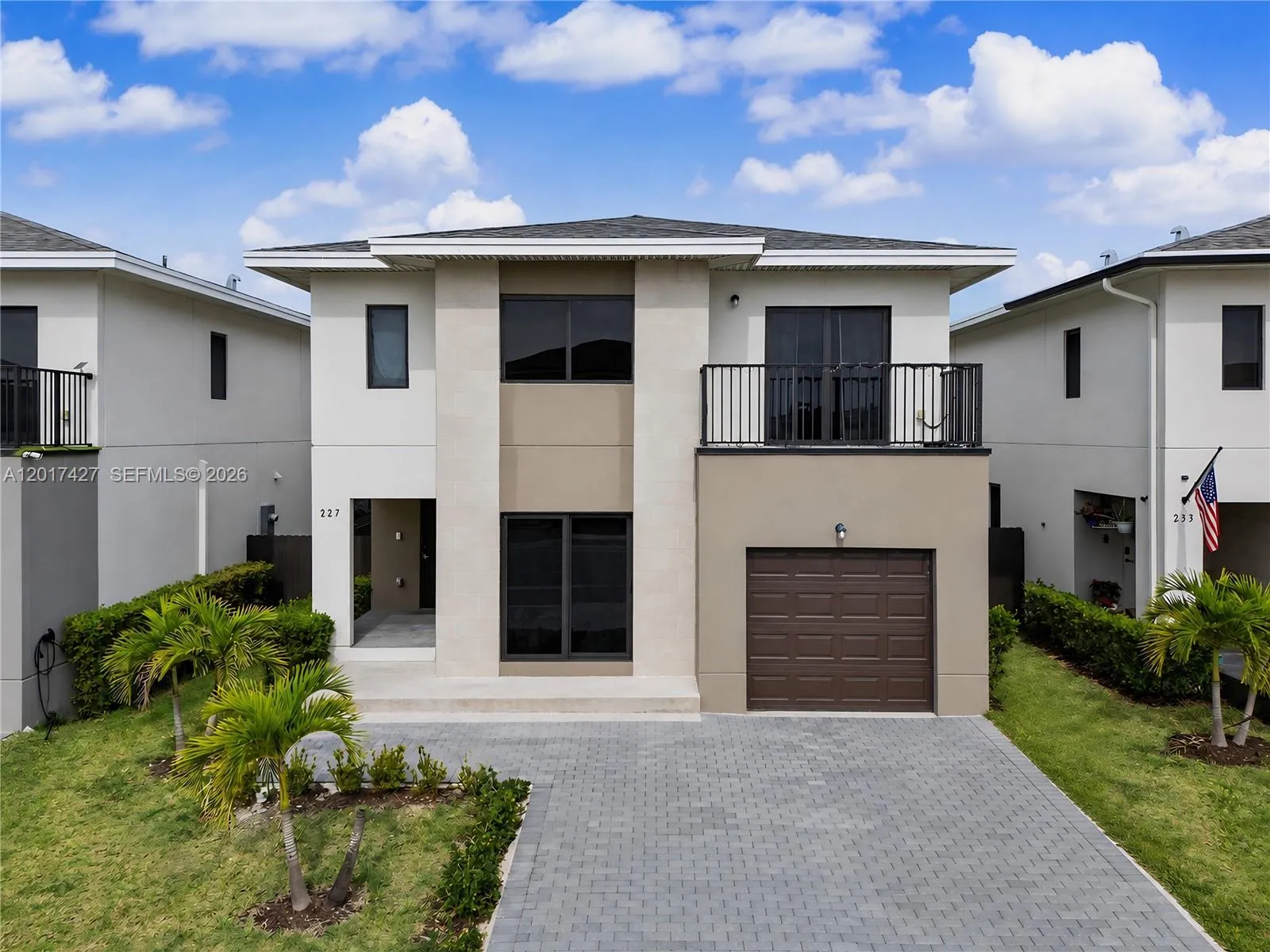 Foto de propiedad en 227 NW 13th Place, Florida City, FL 33034 Florida City con MLS# 