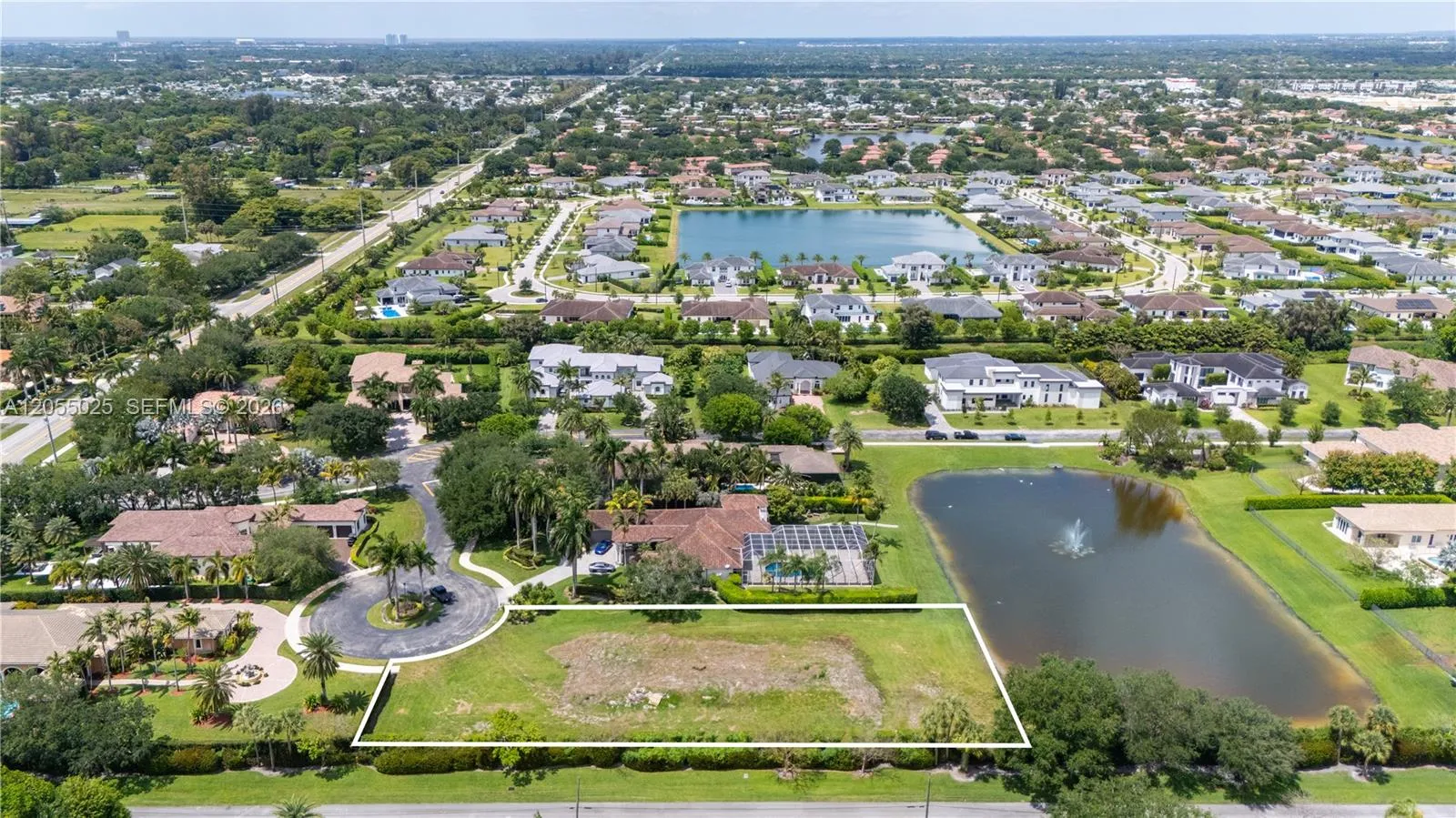 Foto de propiedad en 2270 Dorado Avenue, Davie, FL 33324 Davie con MLS# 