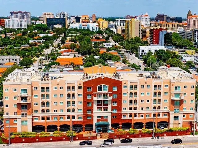 Foto de propiedad en 2280 SW 32nd Avenue 508, Miami, FL 33145 Miami con MLS#