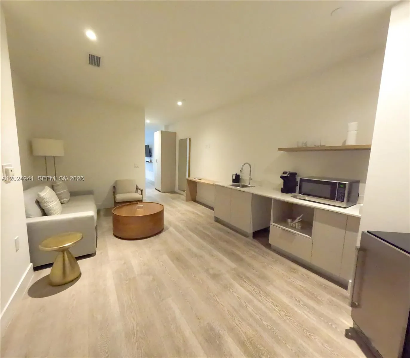 Foto de propiedad en 229 SW 9th Street 508, Miami, FL 33130 Miami con MLS#
