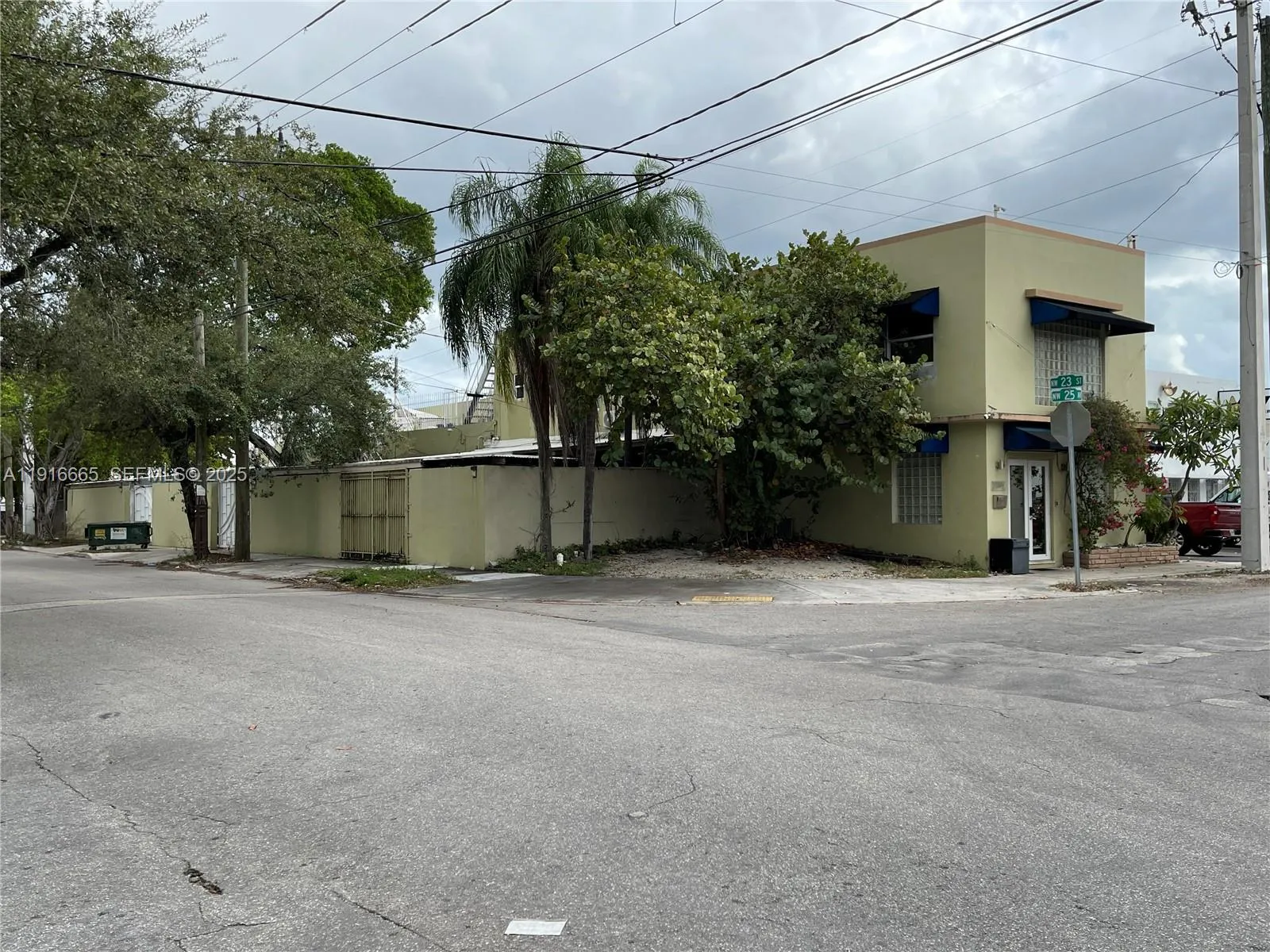 En Venta 2299 NW 25th Avenue, Miami, FL 33142, Miami, FL 33142