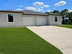 En Venta 23/25 W 12th Street, FL 33972, FL 33972