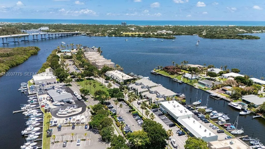 En Renta 23 Royal Palm Point B, Vero Beach, FL 32960, Vero Beach, FL 32960