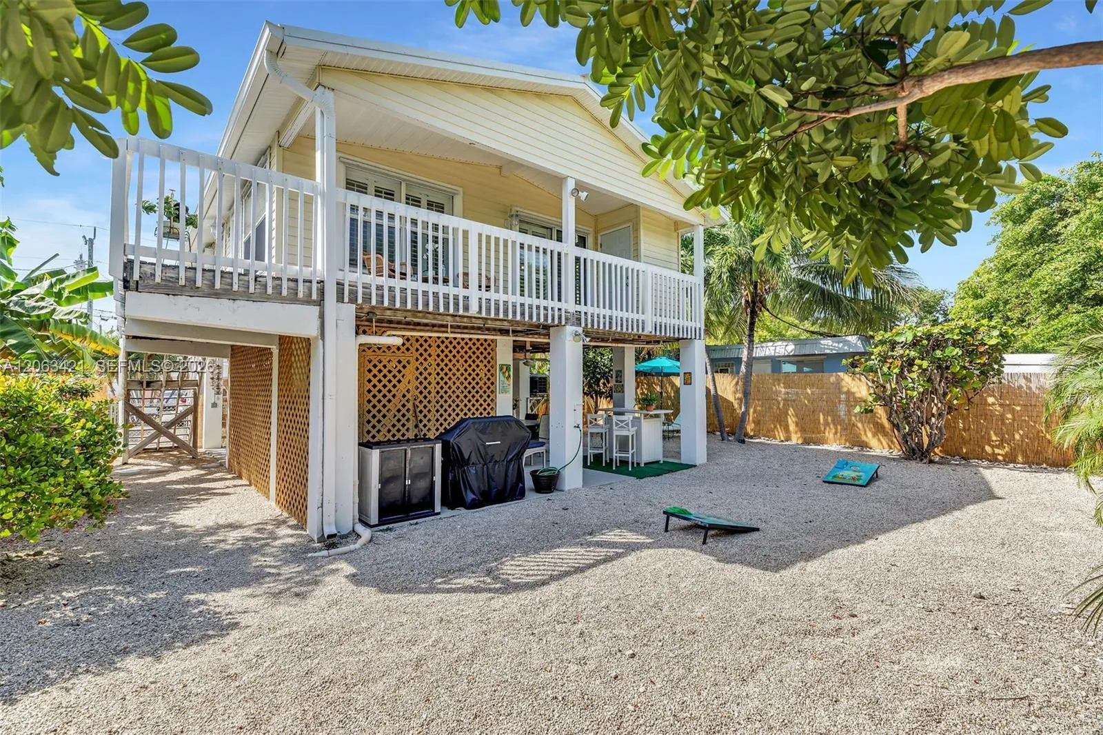 Foto de propiedad en 230 66th Street Ocean, Marathon, FL 33050 Marathon con MLS# 